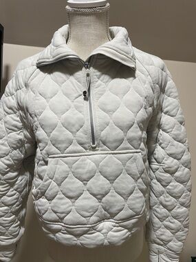 Lululemon quilted cropped jacket.